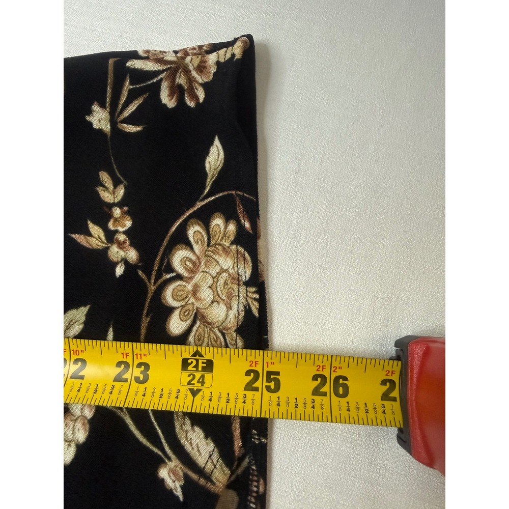 Briggs New York Womens XL Black Floral Twist Front Faux Wrap Top 385-KL2 - Picture 8 of 8